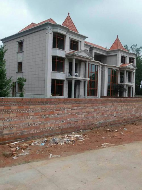 仿石漆施工時，為什么要做分格縫？